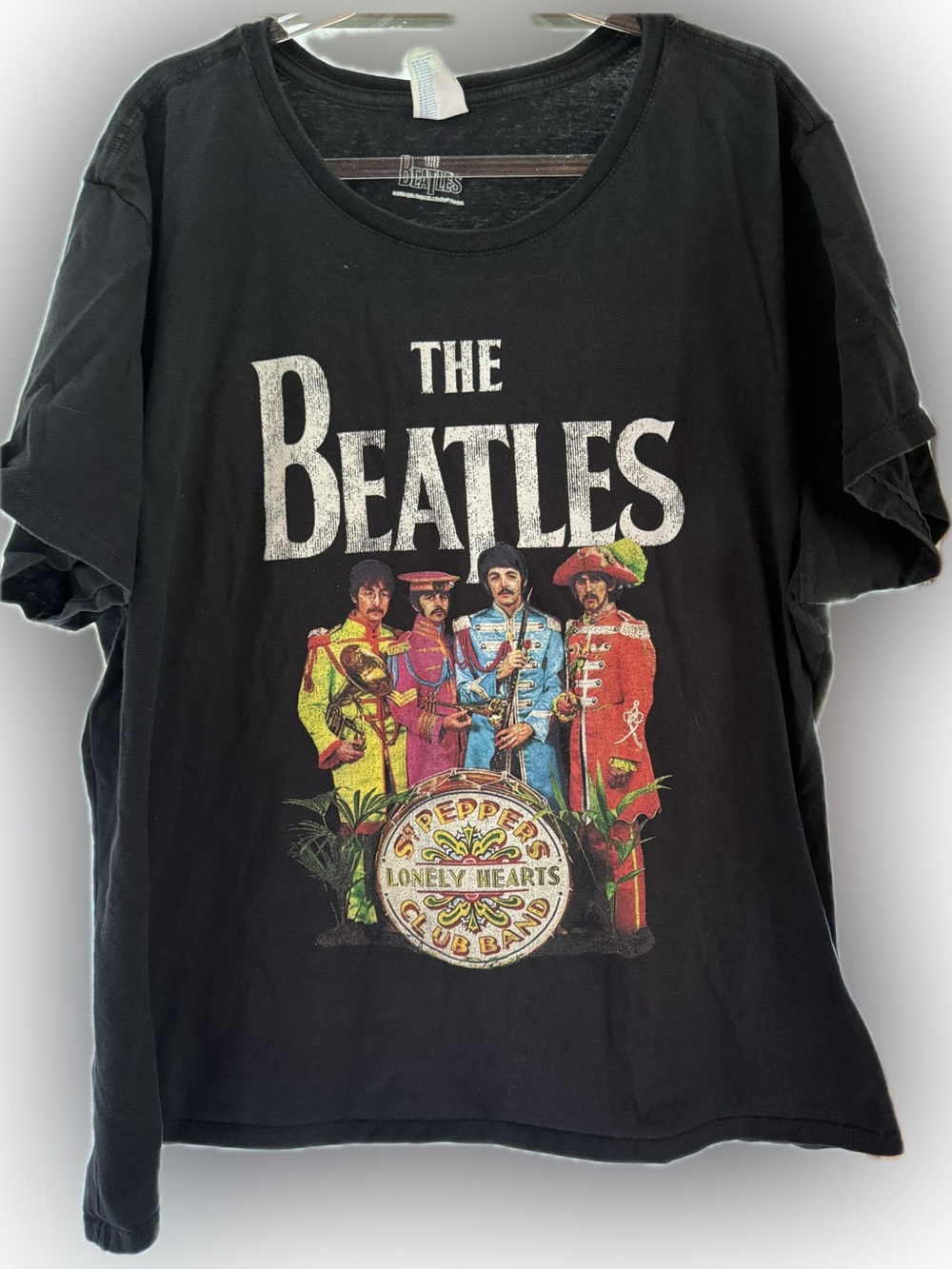 The Beatles Sgt Pepper’s Lonely Hearts Club Band Graphic T-Shirt 3XL Black